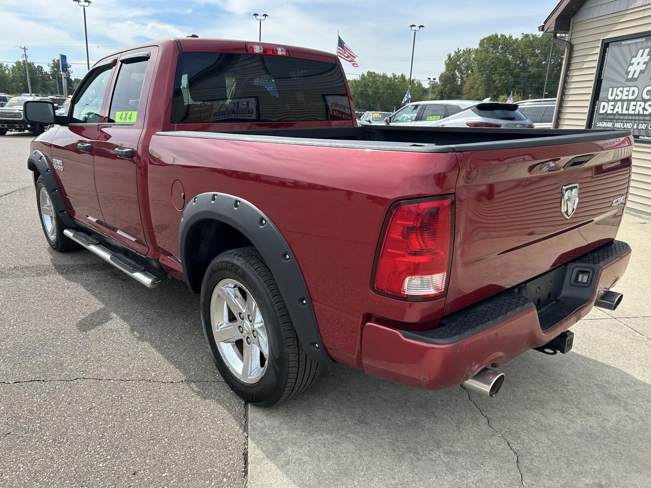 RAM 1500 4WD Quad Cab 140.5" Express 2013