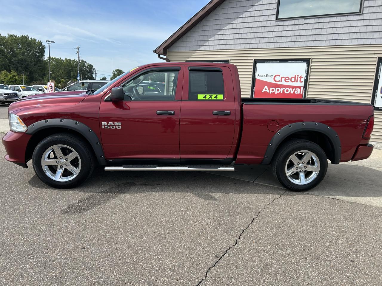 RAM 1500 4WD Quad Cab 140.5" Express 2013