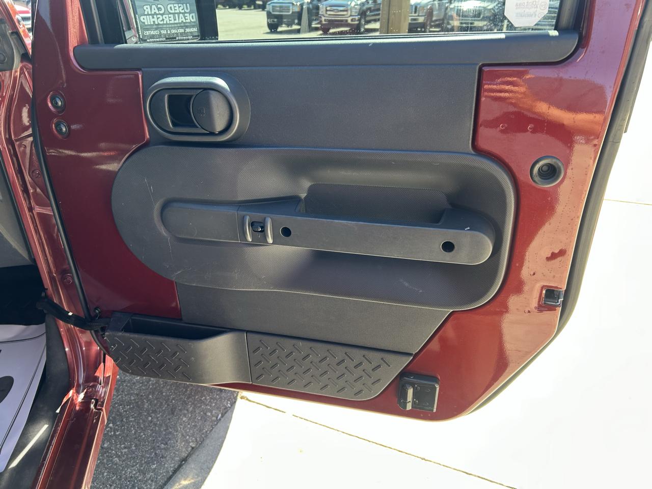 Jeep Wrangler 4WD 4dr Unlimited Sahara 2008