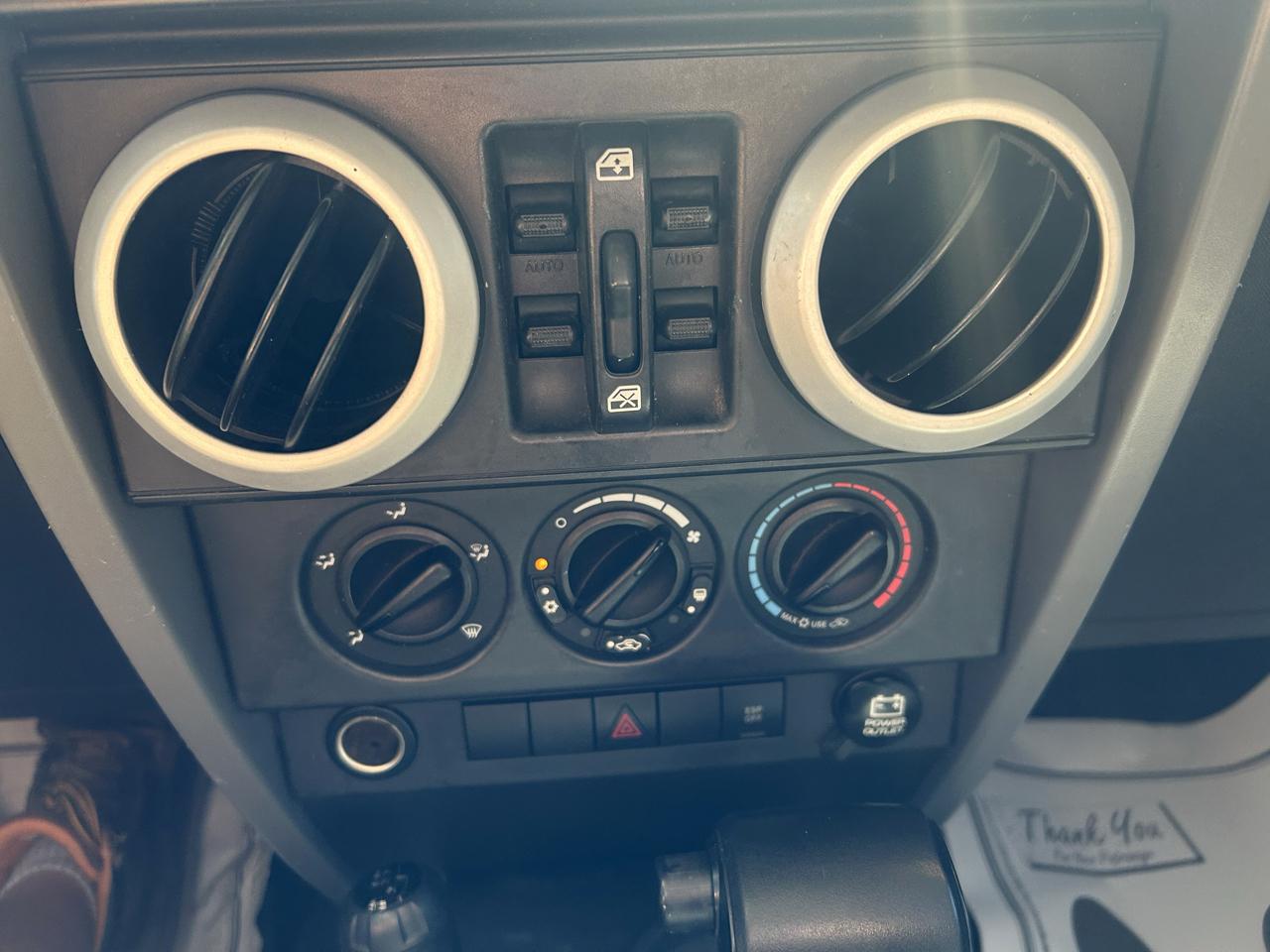 Jeep Wrangler 4WD 4dr Unlimited Sahara 2008