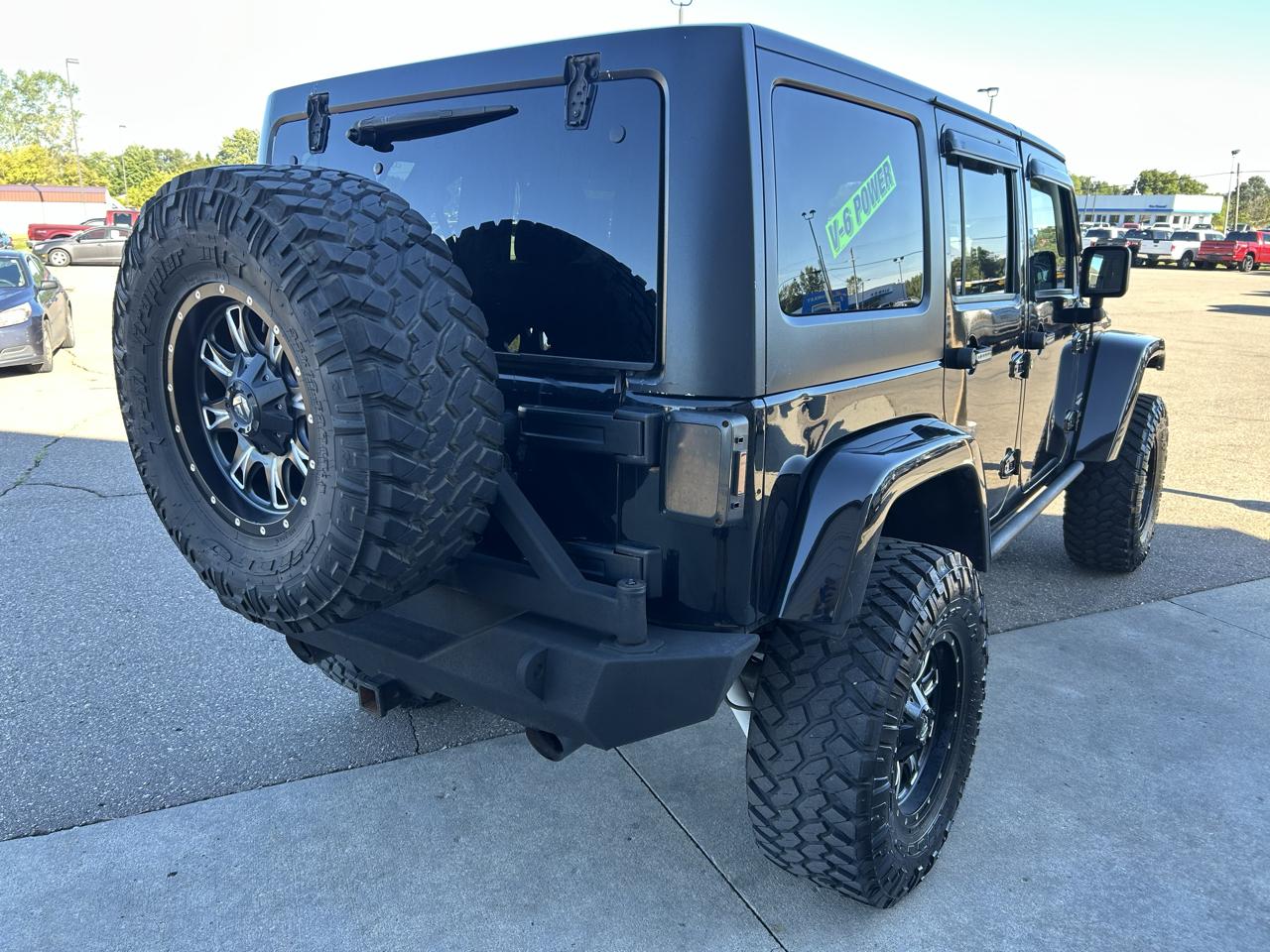 Jeep Wrangler Unlimited 4WD 4dr Sahara 2011