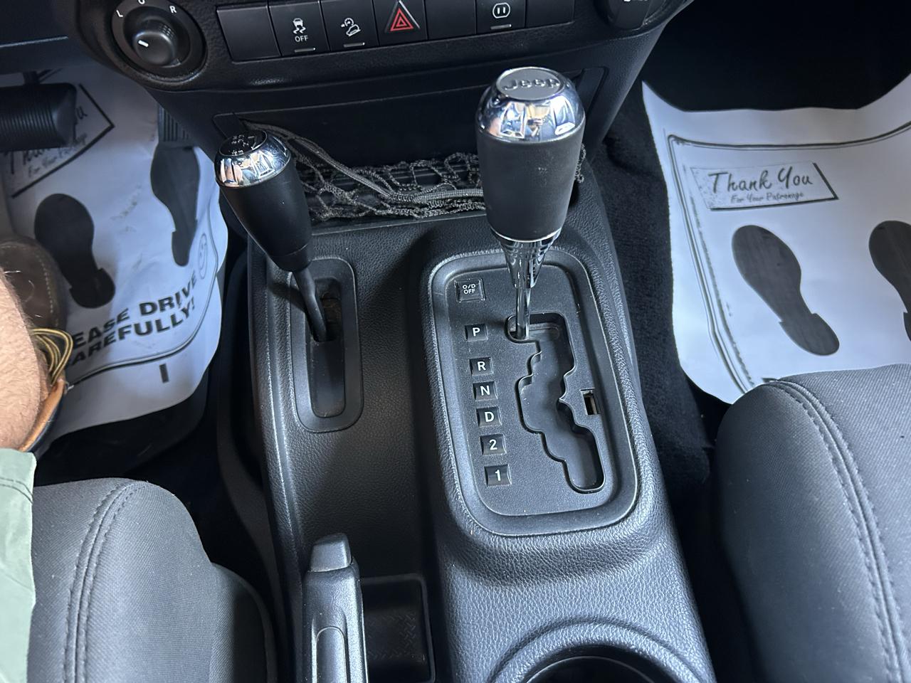 Jeep Wrangler Unlimited 4WD 4dr Sahara 2011