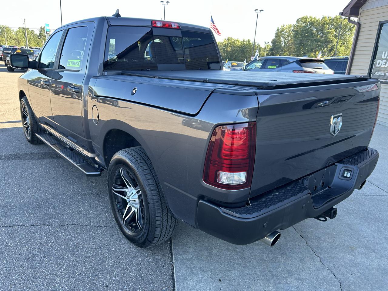 RAM 1500 Sport 4x4 Crew Cab 5'7" Box *Ltd Avail* 2018