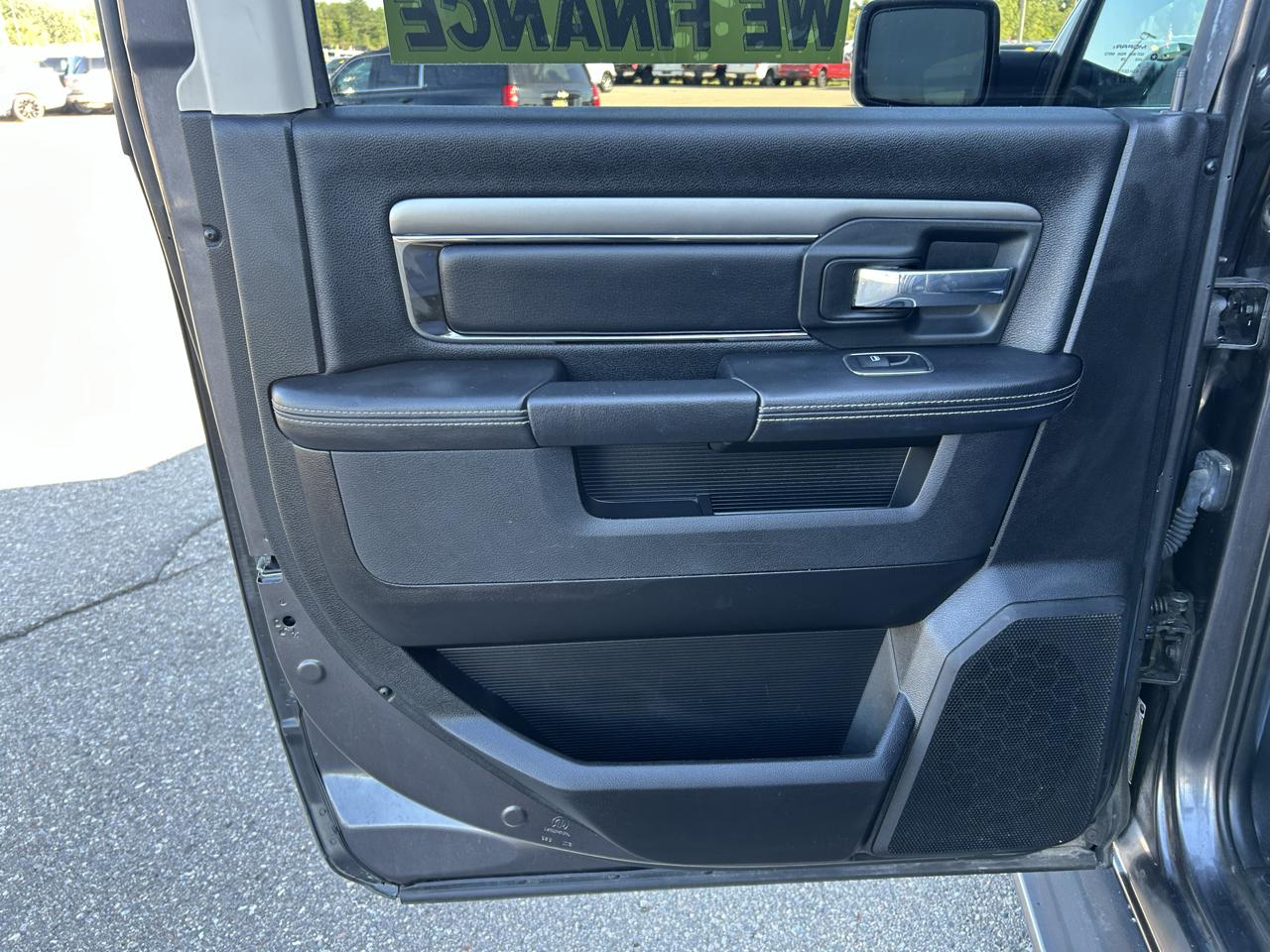 RAM 1500 Sport 4x4 Crew Cab 5'7" Box *Ltd Avail* 2018