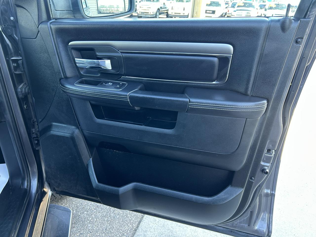RAM 1500 Sport 4x4 Crew Cab 5'7" Box *Ltd Avail* 2018