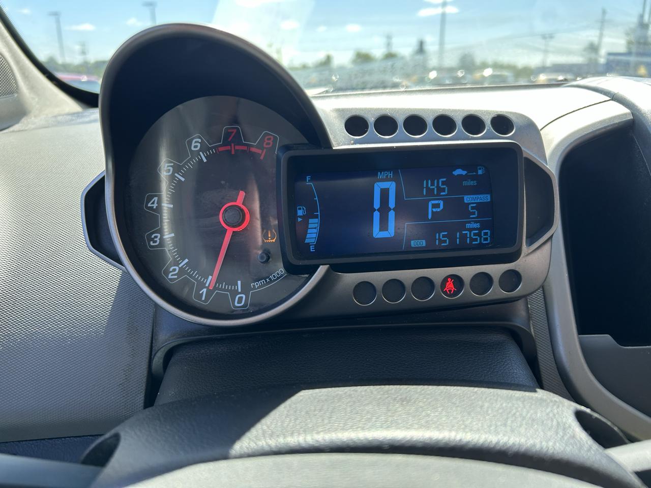 Chevrolet Sonic 5dr HB LT 2LT 2012