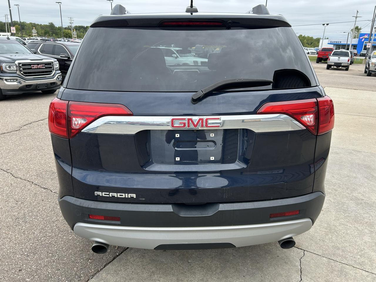GMC Acadia FWD 4dr SLE w/SLE-2 2017