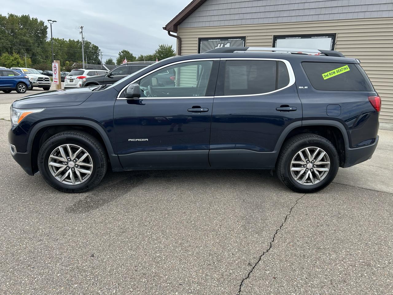 GMC Acadia FWD 4dr SLE w/SLE-2 2017