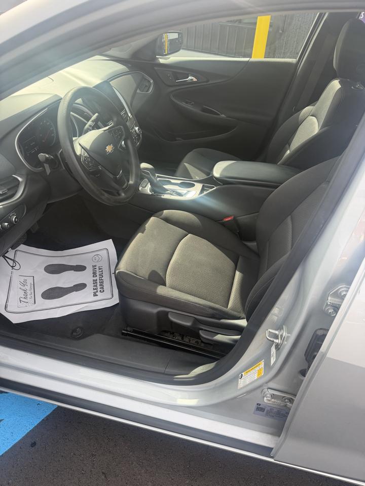 Chevrolet Malibu 4dr Sdn LS w/1FL 2021
