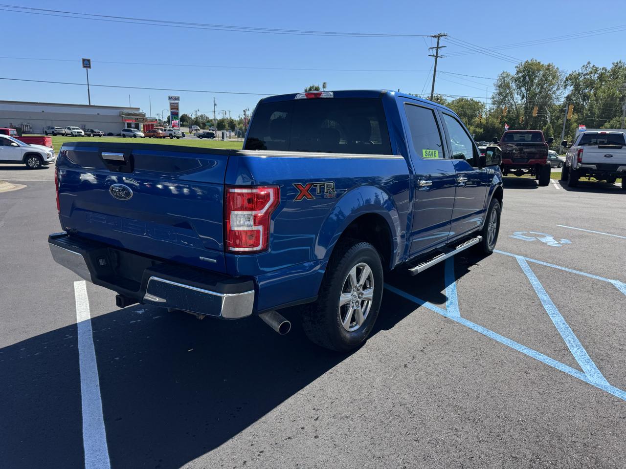 Ford F-150 4WD SuperCrew 145" XLT 2018