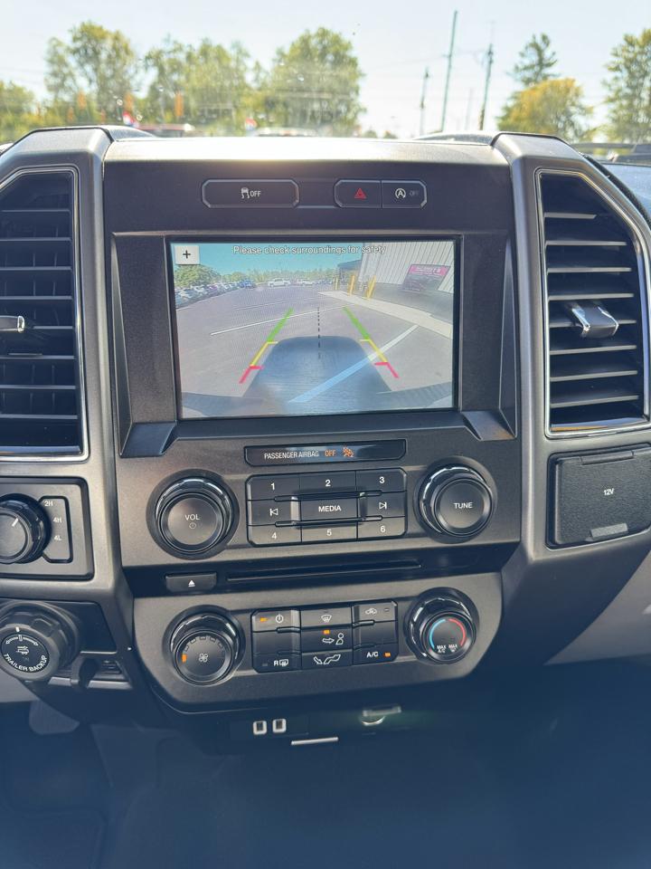 Ford F-150 4WD SuperCrew 145" XLT 2018