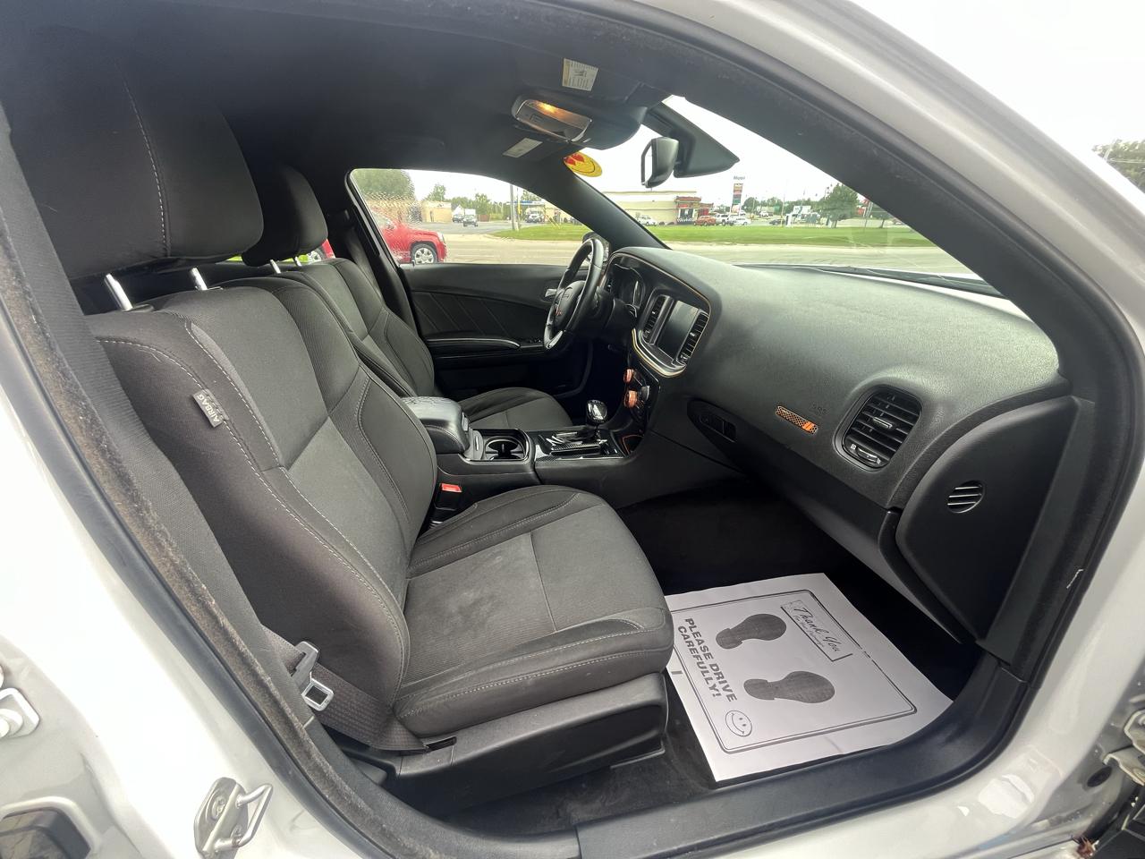 Dodge Charger 4dr Sdn SXT RWD 2016
