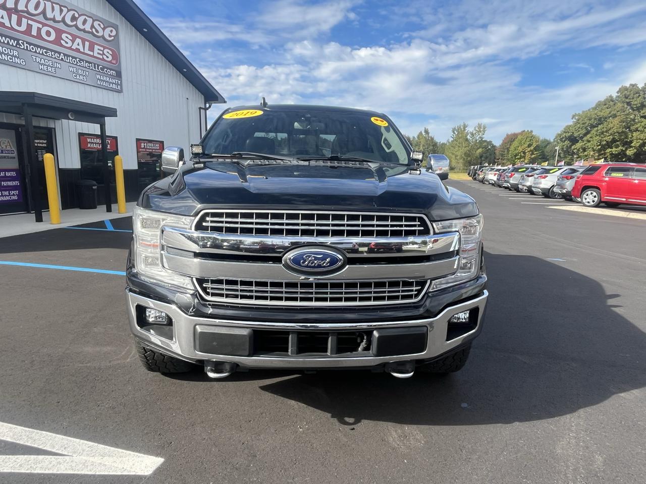 Ford F-150 4WD SuperCrew 145" Lariat 2018