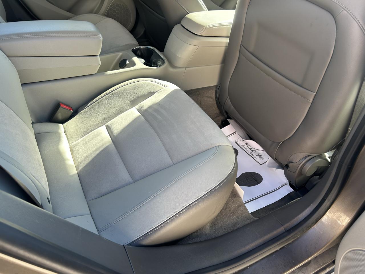 Chevrolet Volt Base 2015