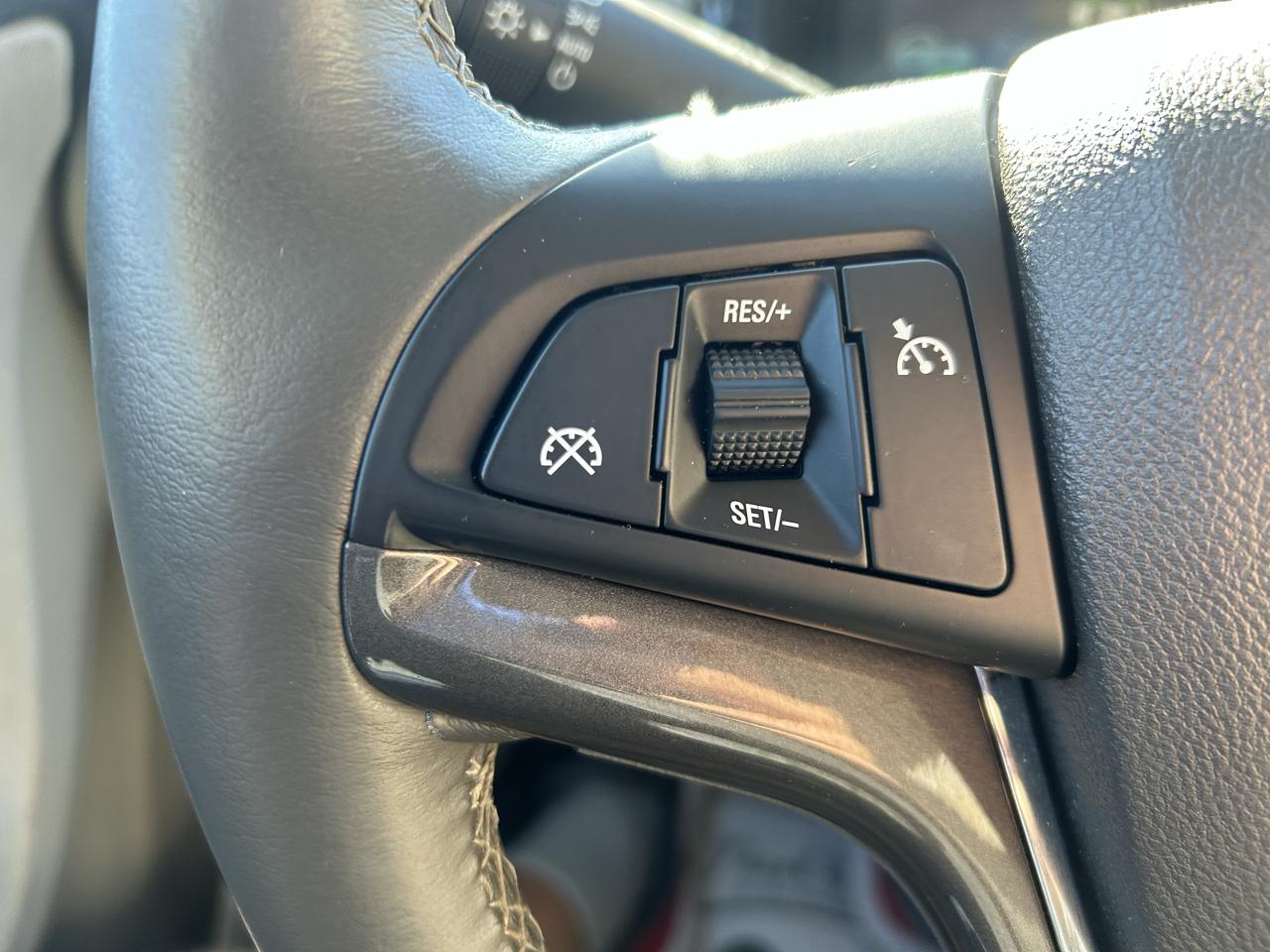 Chevrolet Volt Base 2015