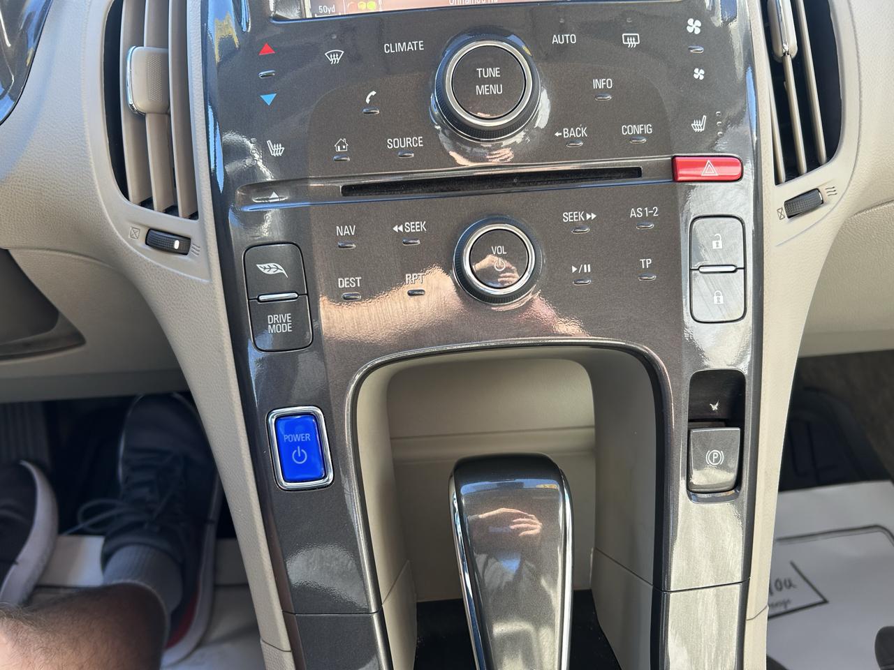 Chevrolet Volt Base 2015