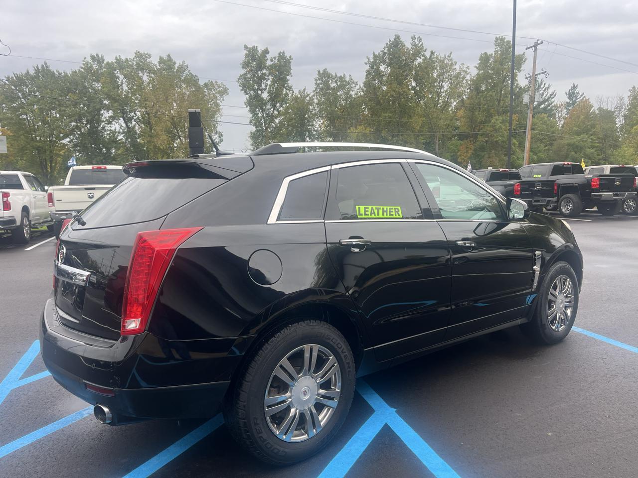 Cadillac SRX FWD 4dr Luxury Collection 2011