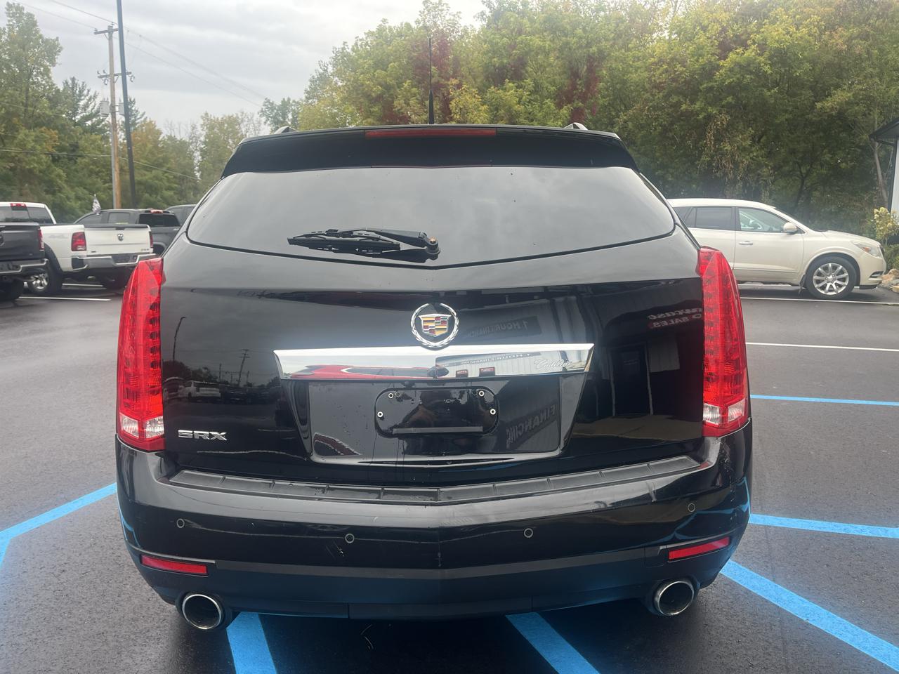 Cadillac SRX FWD 4dr Luxury Collection 2011