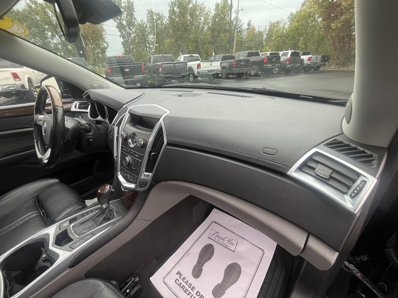Cadillac SRX FWD 4dr Luxury Collection 2011