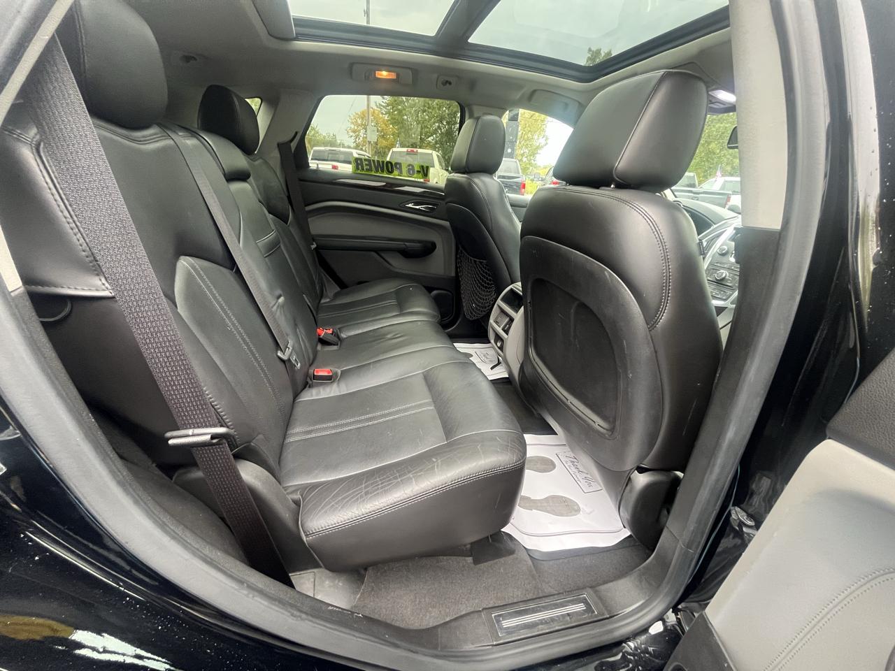 Cadillac SRX FWD 4dr Luxury Collection 2011