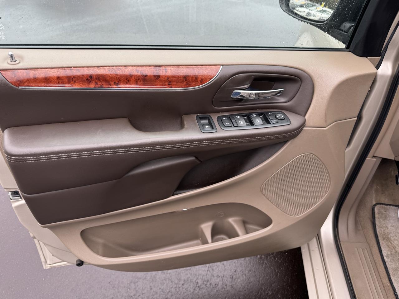 Chrysler Town & Country 4dr Wgn Touring 2015