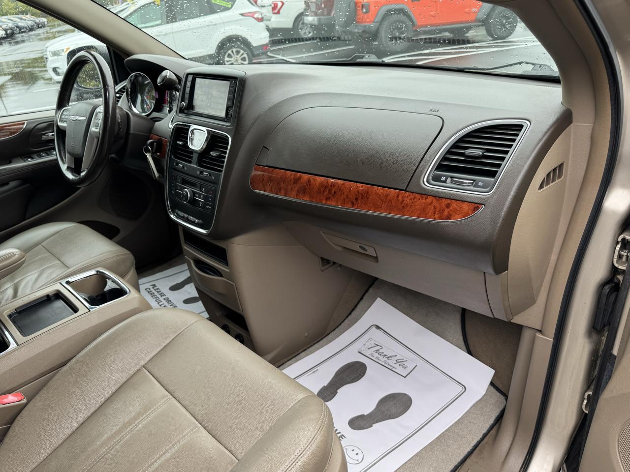 Chrysler Town & Country 4dr Wgn Touring 2015