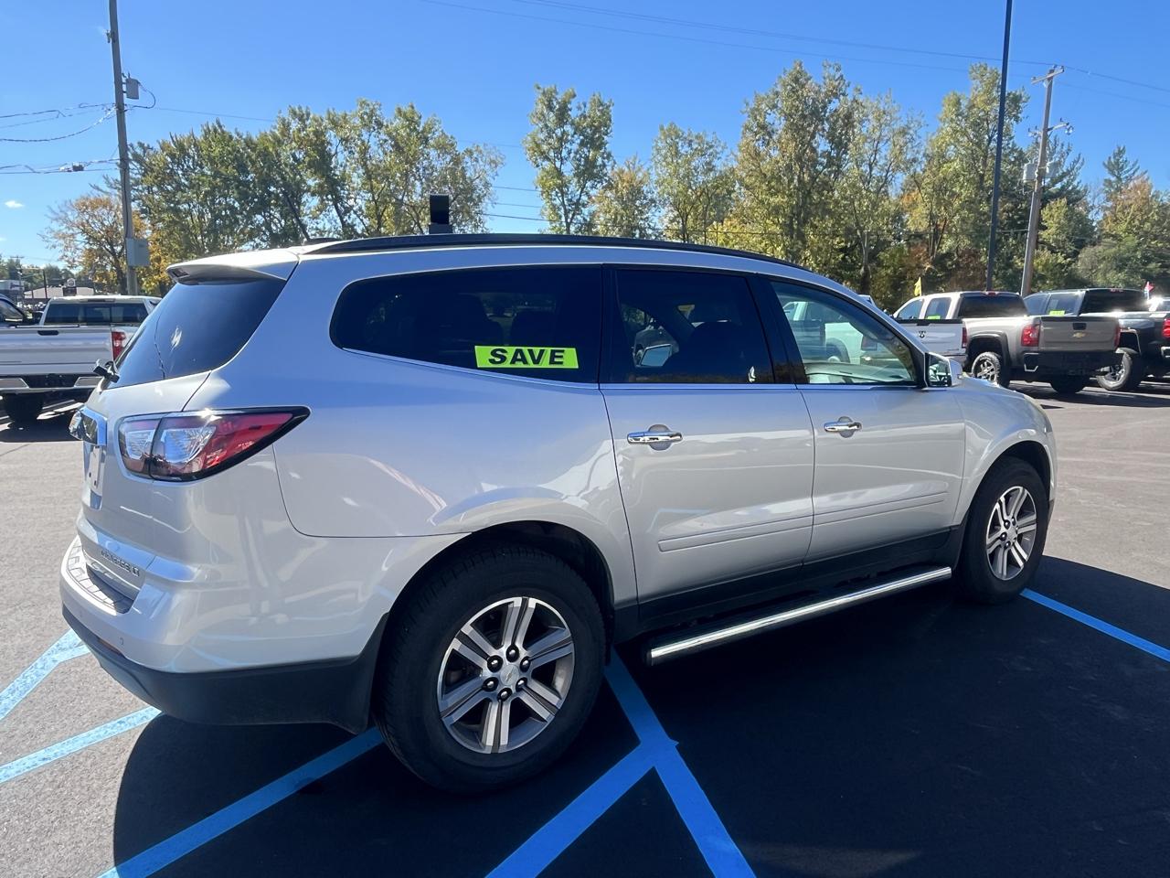 Chevrolet Traverse FWD 4dr LT w/2LT 2016