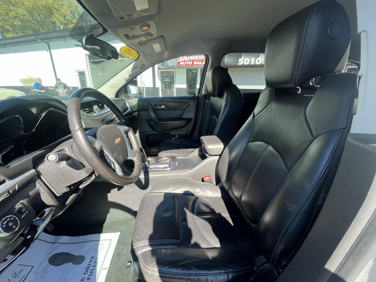 Chevrolet Traverse FWD 4dr LT w/2LT 2016