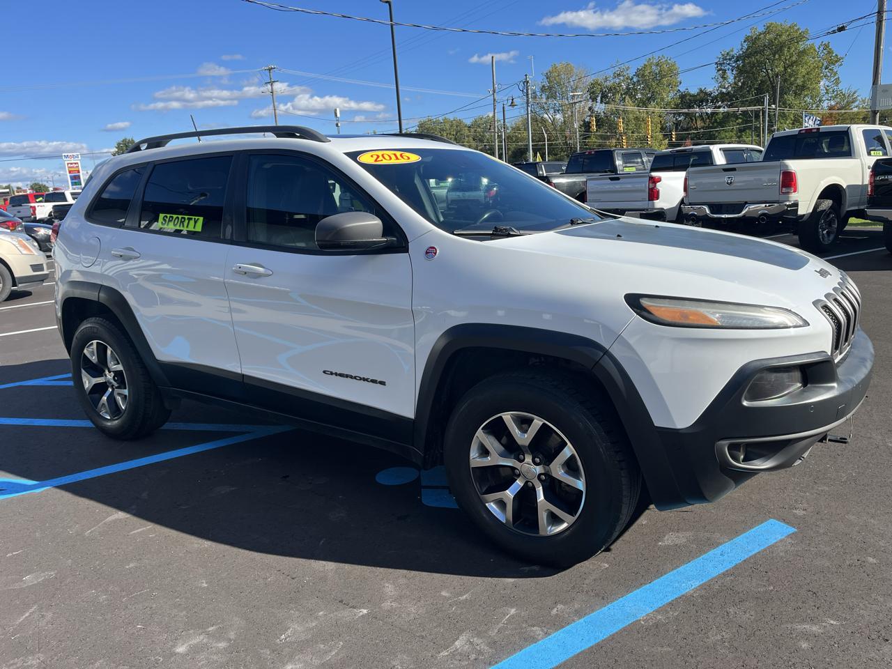 Jeep Cherokee 4WD 4dr Trailhawk 2016
