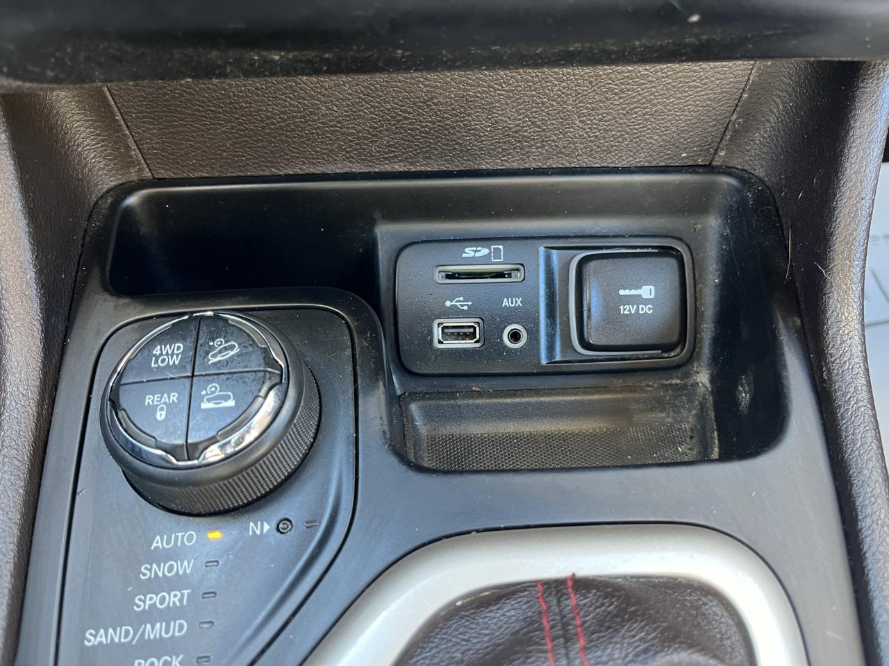 Jeep Cherokee 4WD 4dr Trailhawk 2016