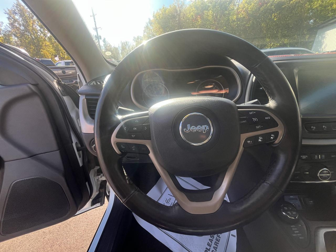 Jeep Cherokee 4WD 4dr Trailhawk 2016