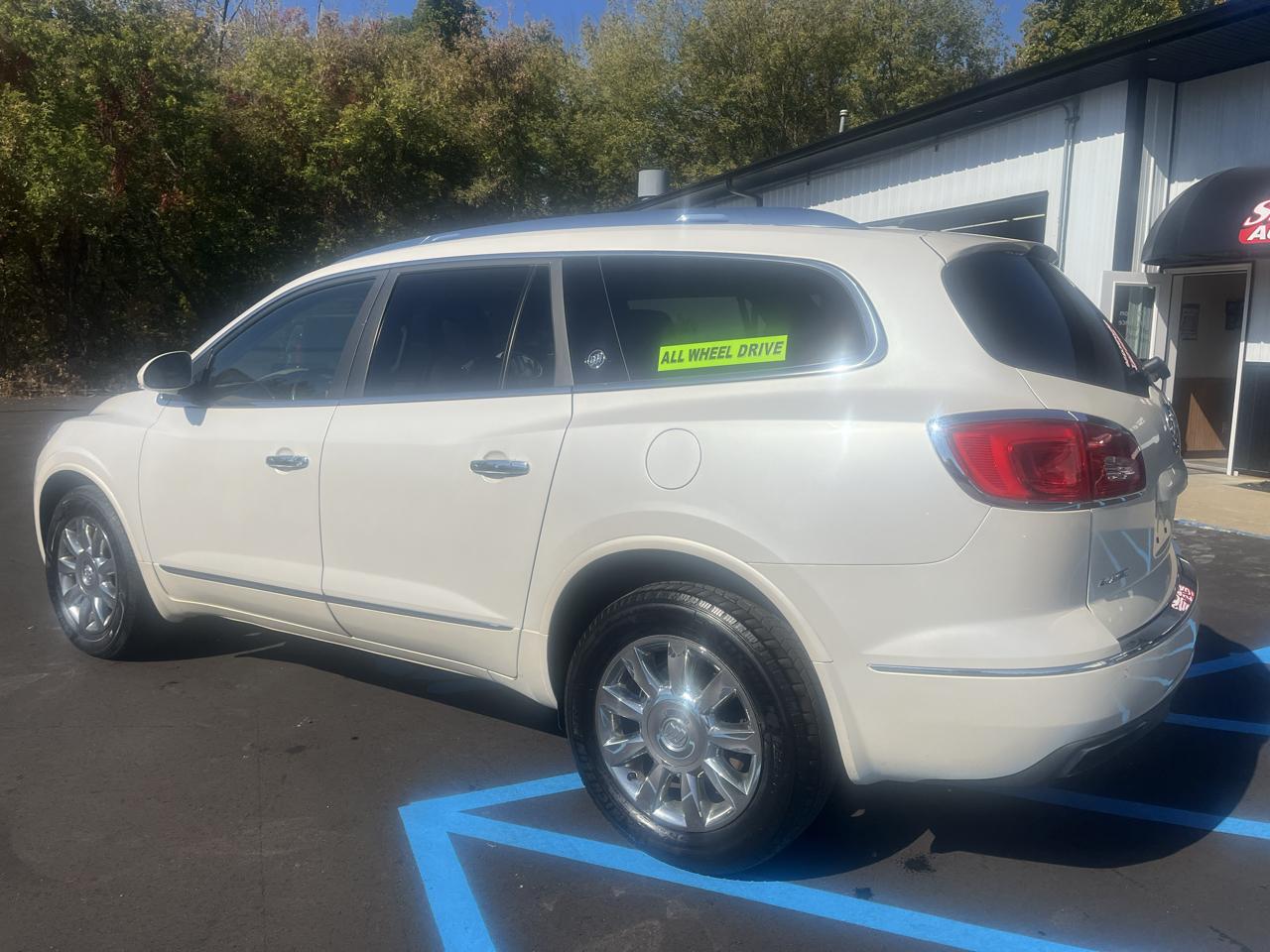 Buick Enclave AWD 4dr Leather 2015