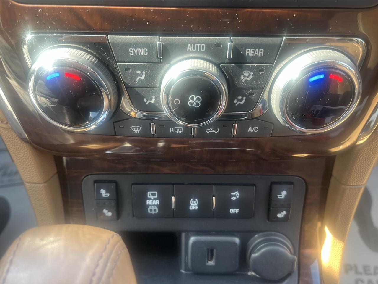 Buick Enclave AWD 4dr Leather 2015