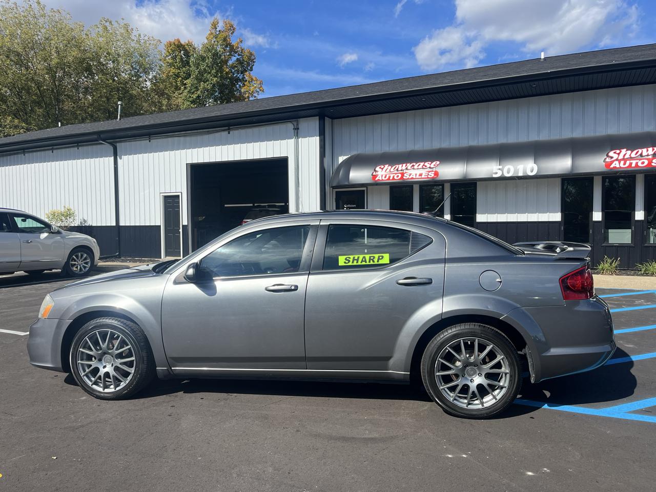 Dodge Avenger 4dr Sdn SXT Plus 2012