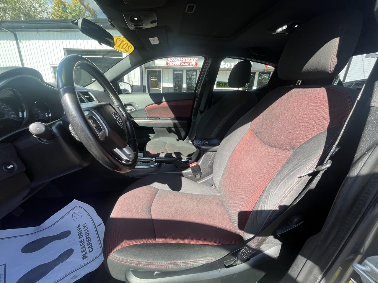 Dodge Avenger 4dr Sdn SXT Plus 2012