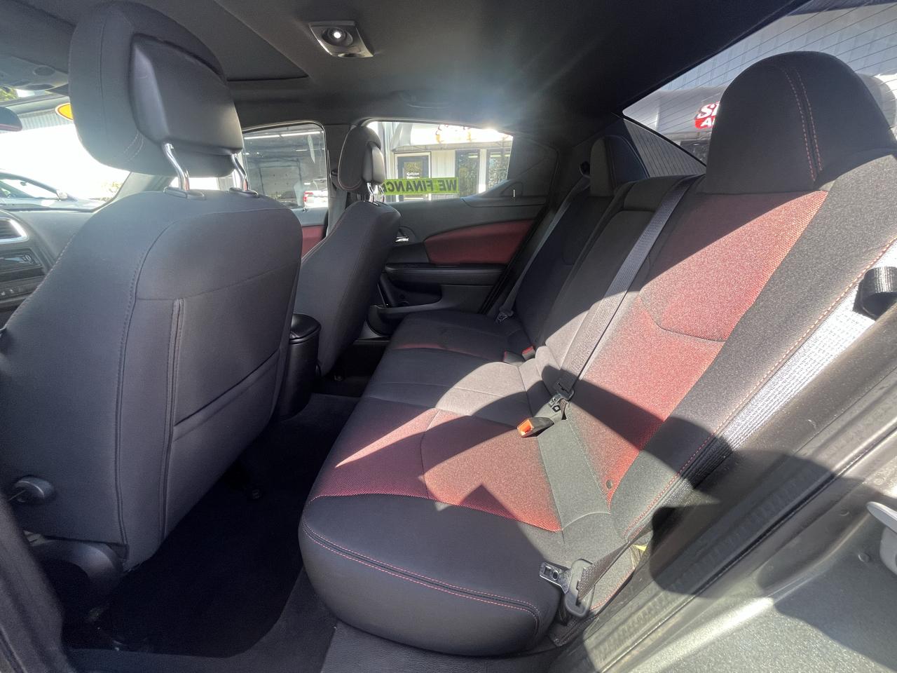 Dodge Avenger 4dr Sdn SXT Plus 2012