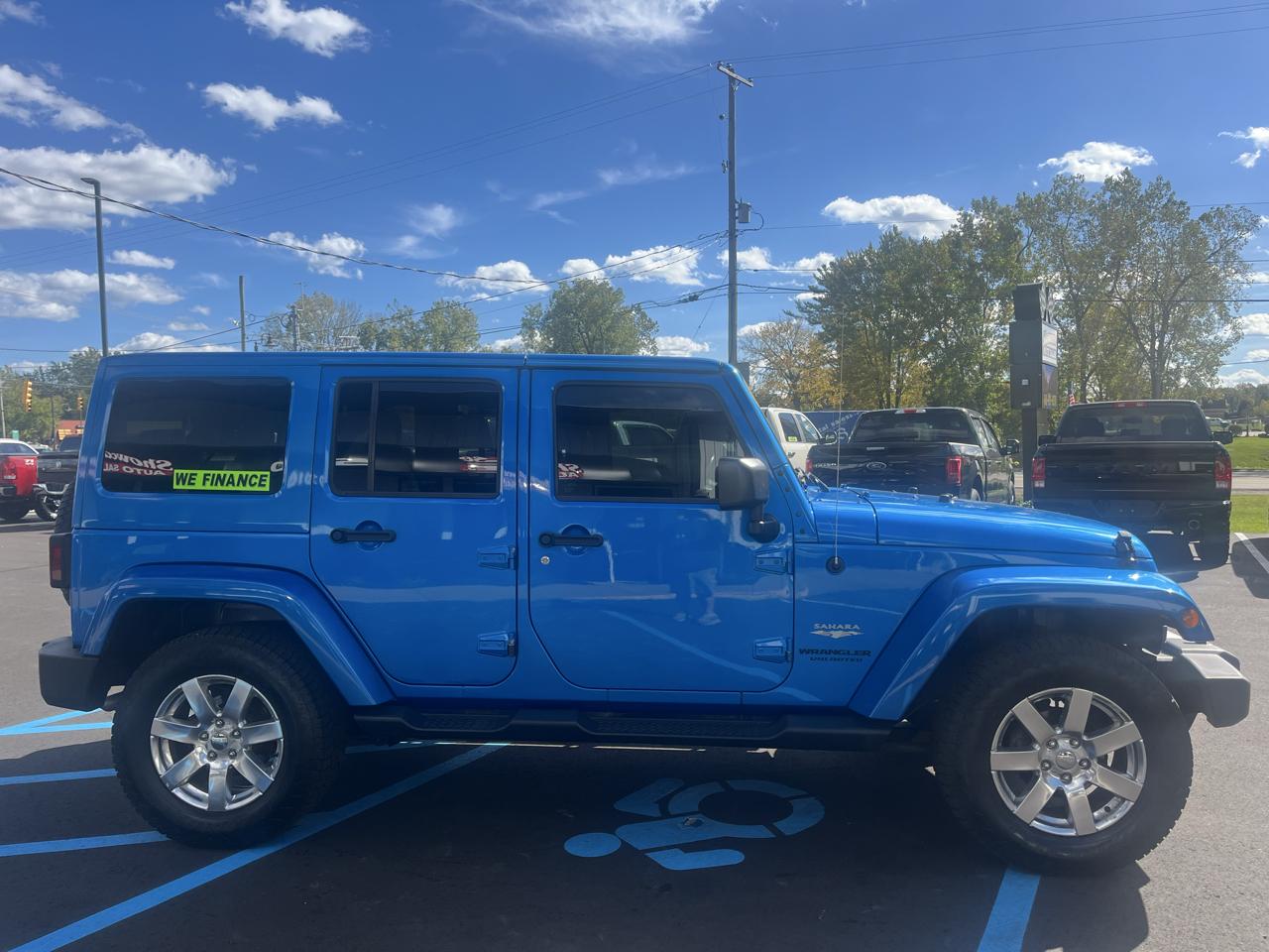 Jeep Wrangler Unlimited 4WD 4dr Sahara 2015