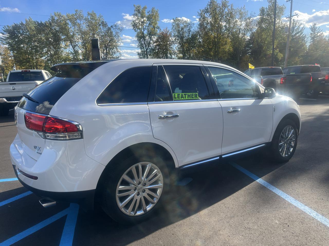 Lincoln MKX AWD 4dr 2011