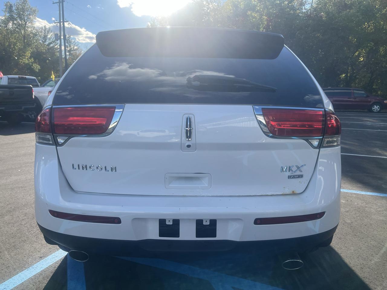 Lincoln MKX AWD 4dr 2011