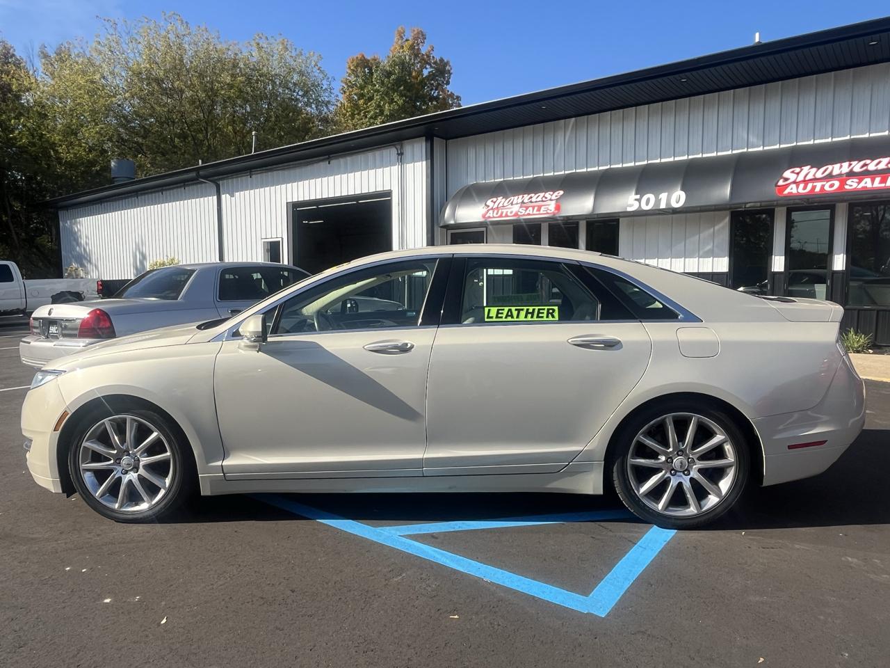 Lincoln MKZ 4dr Sdn FWD 2014