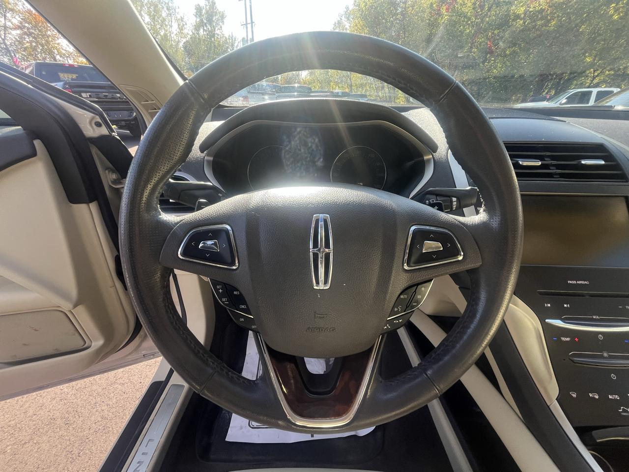 Lincoln MKZ 4dr Sdn FWD 2014