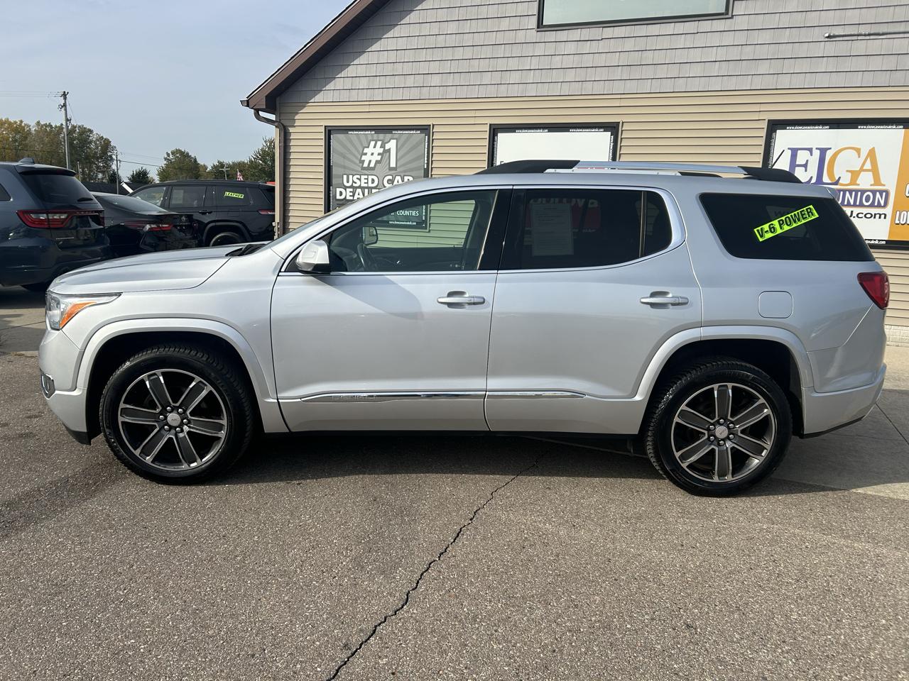 GMC Acadia AWD 4dr Denali 2017