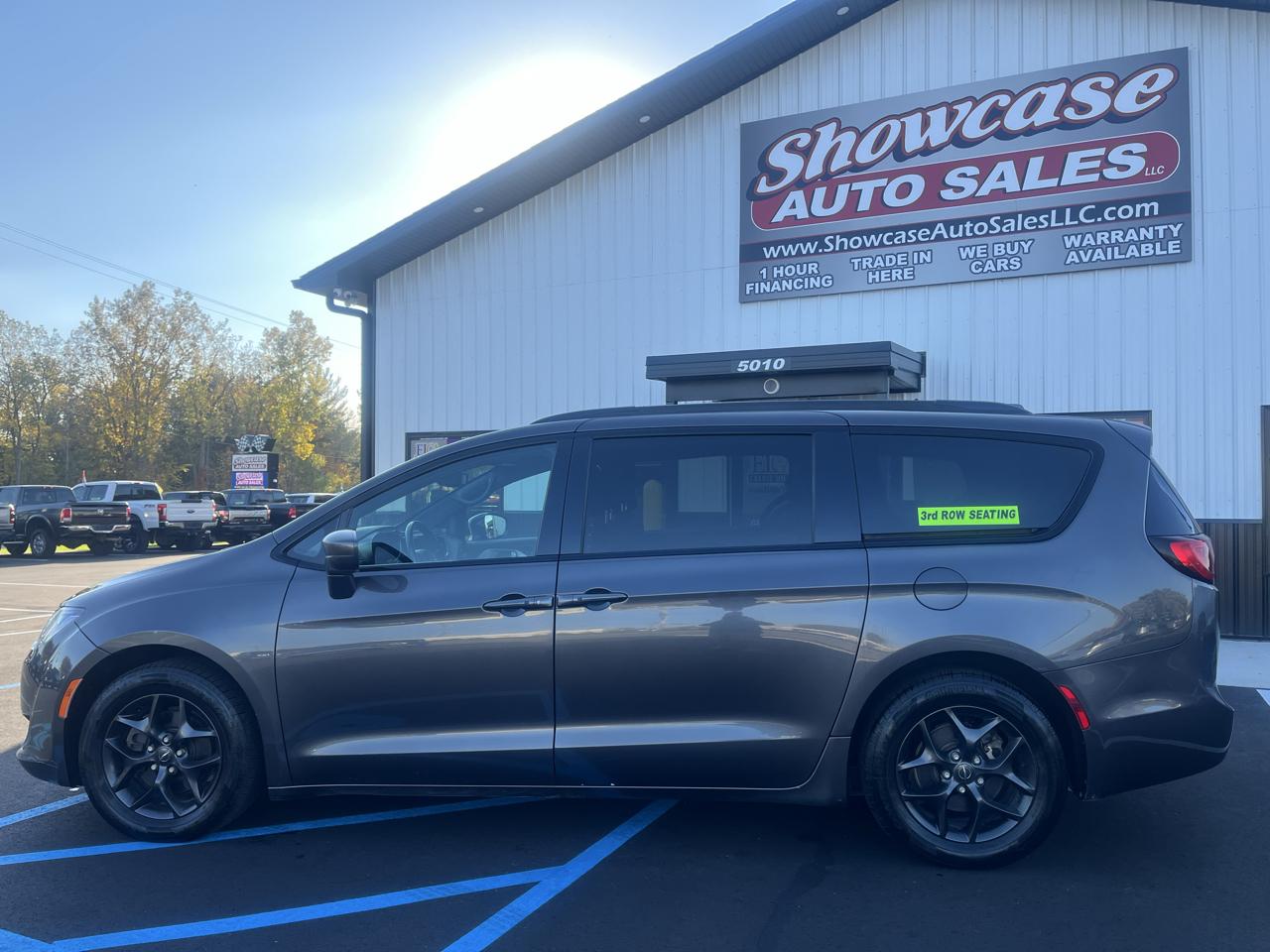 Chrysler Pacifica Touring L FWD 2019
