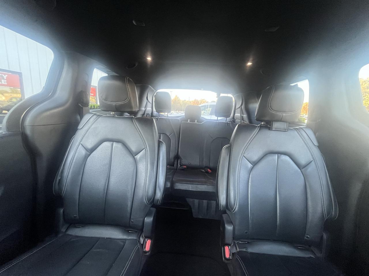 Chrysler Pacifica Touring L FWD 2019