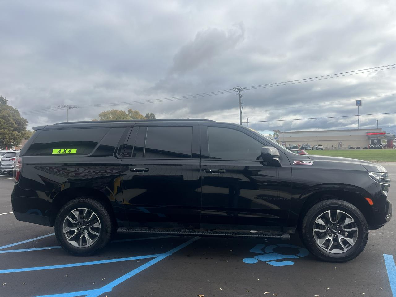 Chevrolet Suburban 4WD 4dr Z71 2021