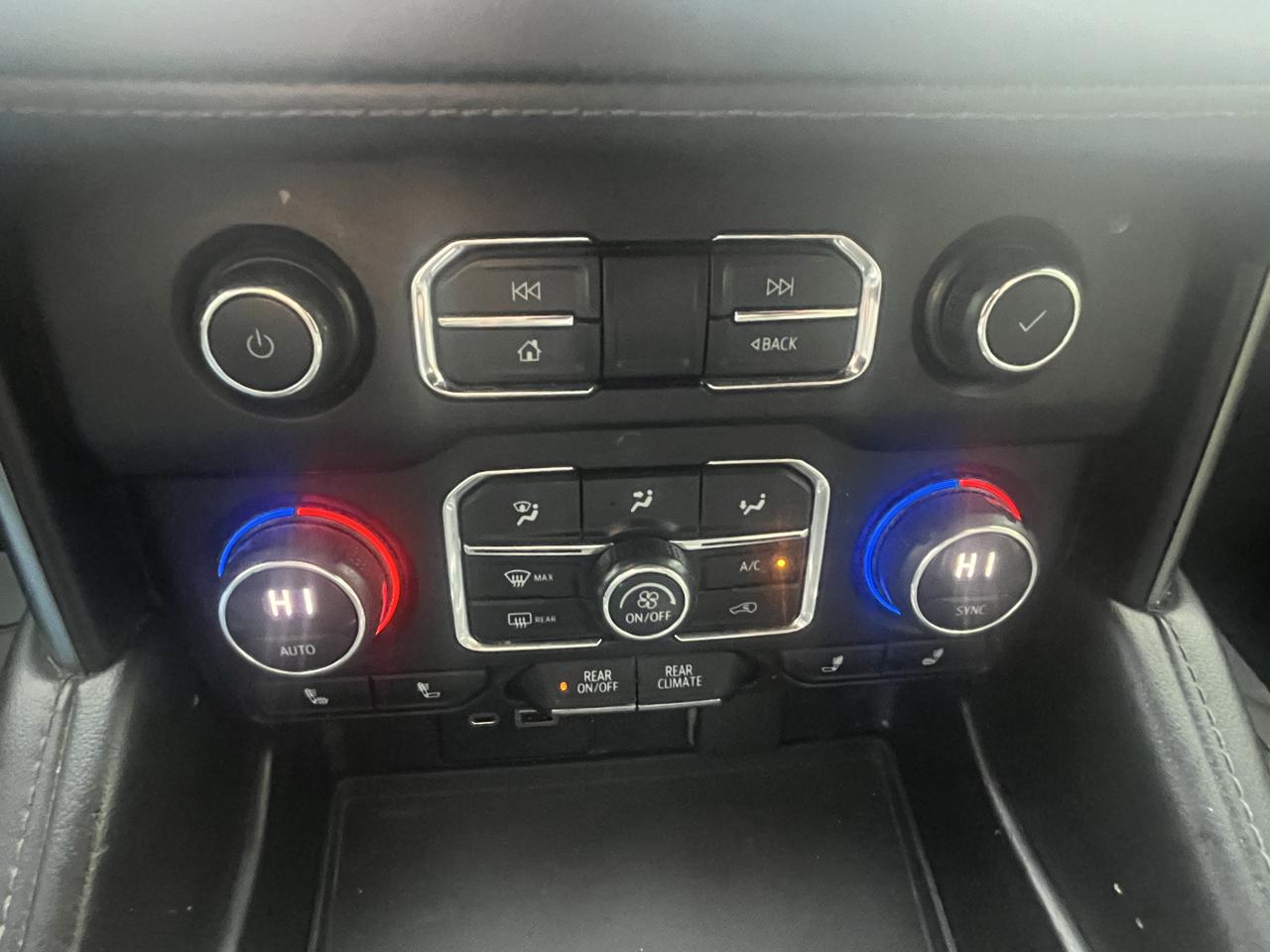 Chevrolet Suburban 4WD 4dr Z71 2021