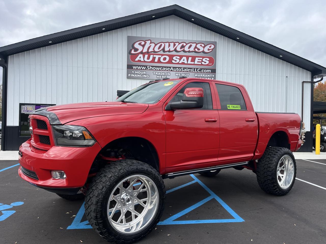 2012 RAM 1500 4WD Crew Cab 140.5" Express