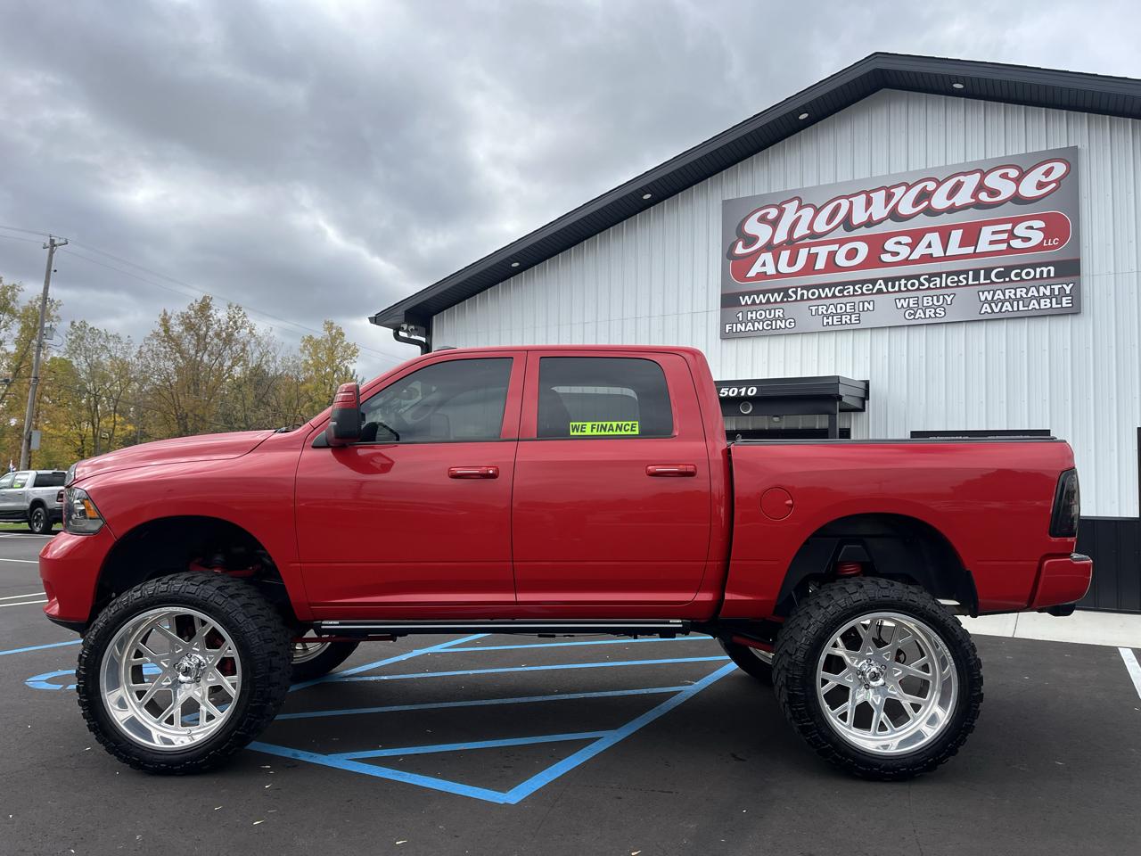 RAM 1500 4WD Crew Cab 140.5" Express 2012