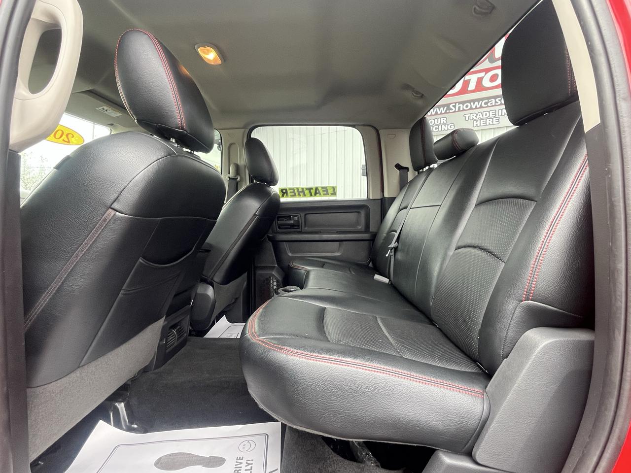 RAM 1500 4WD Crew Cab 140.5" Express 2012