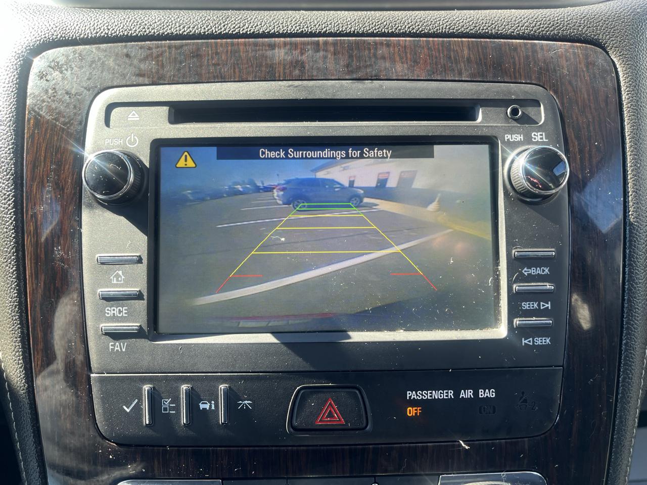 Chevrolet Traverse AWD 4dr LT w/2LT 2015